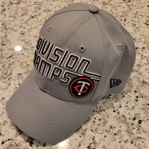 Twins 2023 Division Champs Baseball Hat - Picture 4 of 7